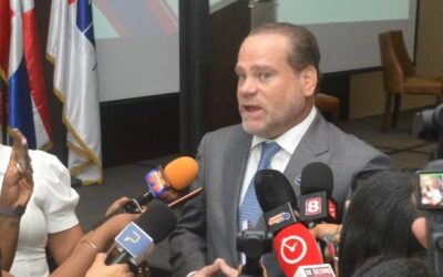 UNE propone a la DGII simplificar el cumplimiento y fiscalizar según el riesgo